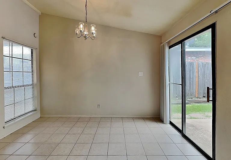 7313 Pineberry Rd — Photo 14