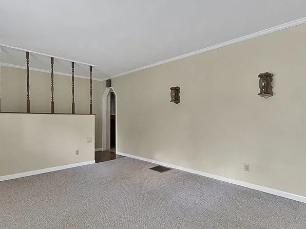 1241 Lynn Acres Dr, Birmingham, AL 35215