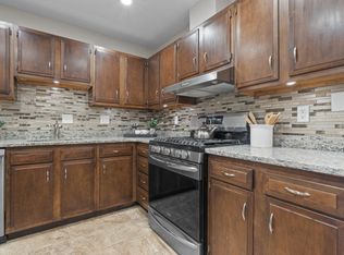 300 Tremont St #9A, Newton, MA 02458