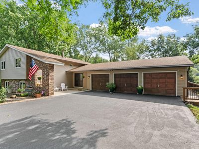 2821 Saddlebrooke Cir, Minnetonka, MN, 55305