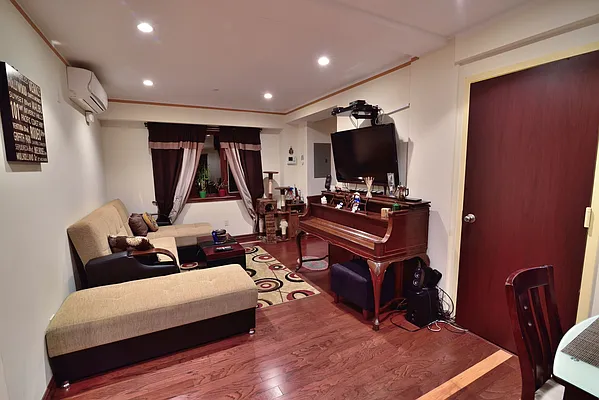 Sold by Ilite Realty Inc | media 3
