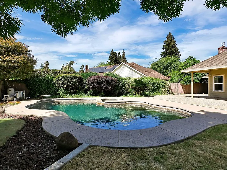 722 Mariner Loop — Photo 16