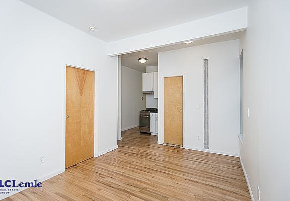 3rd image of 450-452 E 81st St #3