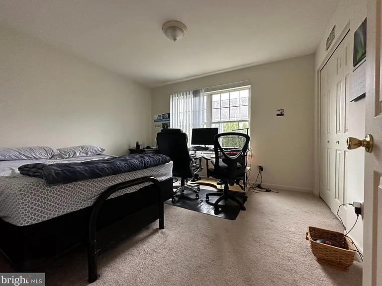 112 Jules Dr — Photo 12