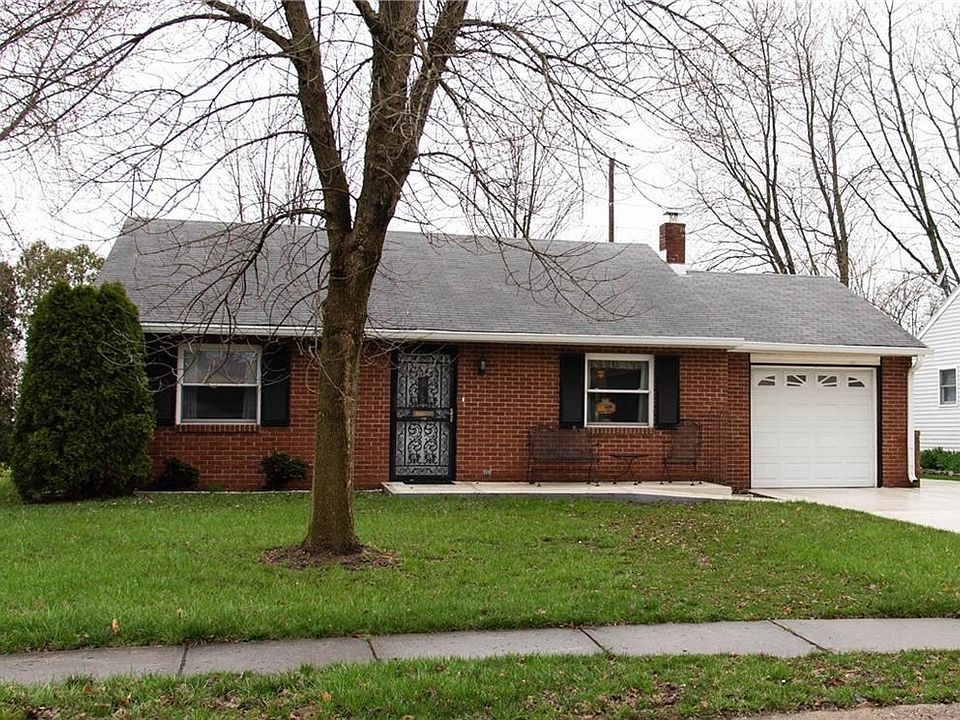 1st image of 901 Meadow Ln
