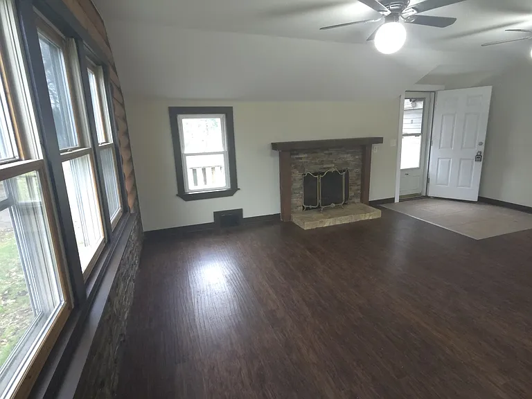 1430 Frederick Blvd — Photo 14