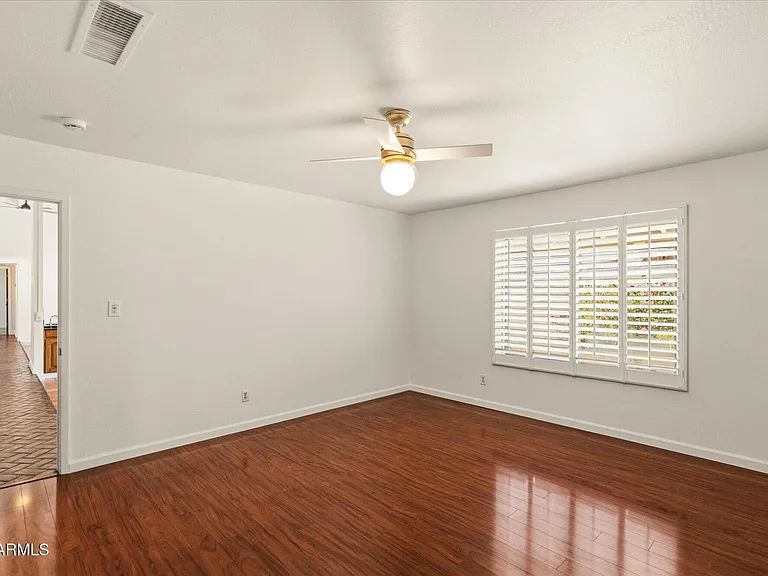 1756 W Echo Ln — Photo 18