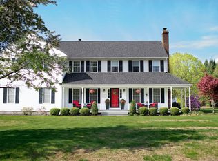 16 Fairgrounds Rd, Woodbury, CT 06798