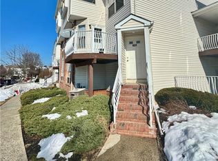 778 Harbortown Blvd, Perth Amboy, NJ