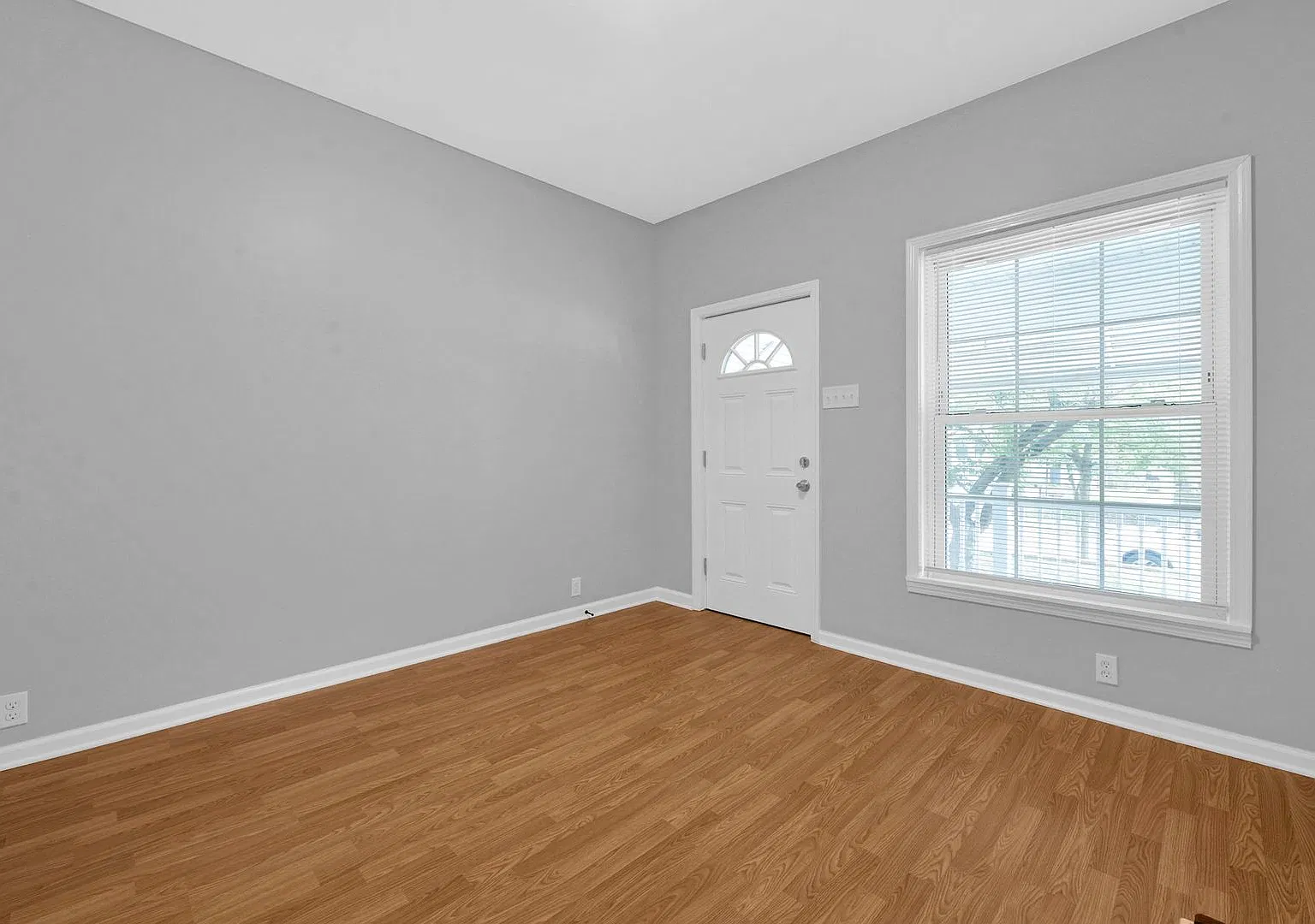 342-344 East Morrill Avenue - 344 — Photo 4