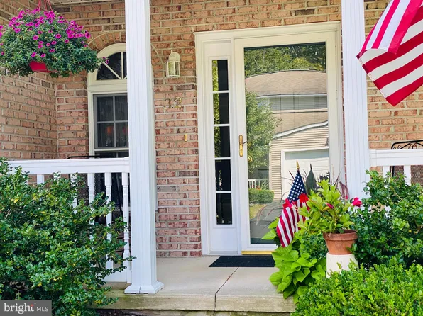 32 Parkland Dr #32, South Abington Township, PA 18411