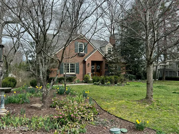 3911 Glenfield Dr, Knoxville, TN 37919