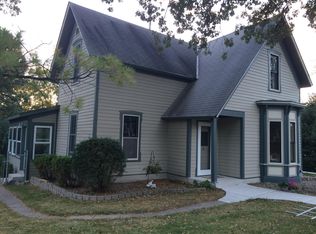 312 Oakland Pl, Fergus Falls, MN 56537