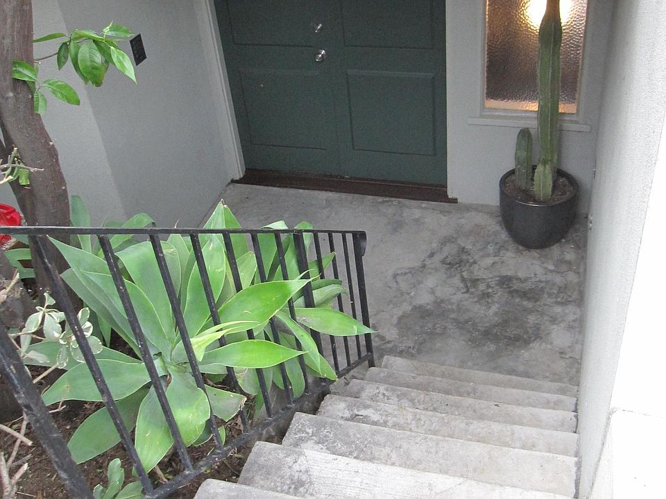 1st image of 4439 Palmero Dr