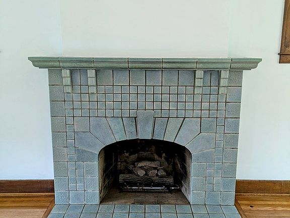 4th image of 2213 Cleveland Ave
