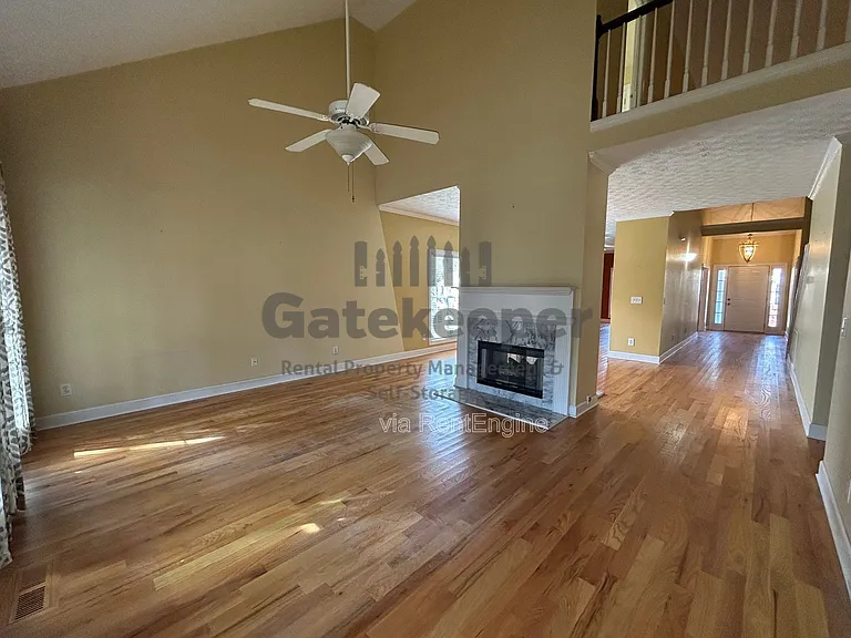 111 Hanbury Ln — Photo 10