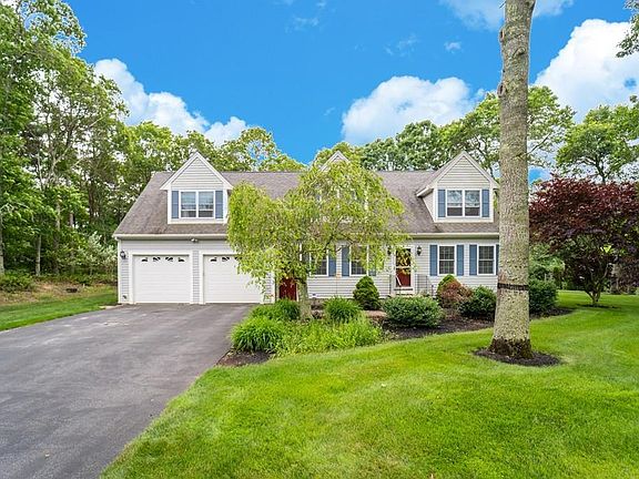 2nd image of 86 Bournehurst Dr