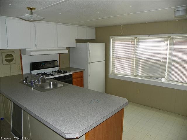 2nd image of 15 Woodland Dr