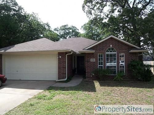 1st image of 1016 Shadowood Dr