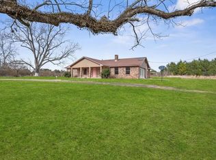 320 R Thompson Rd, Lumberton, MS 39455