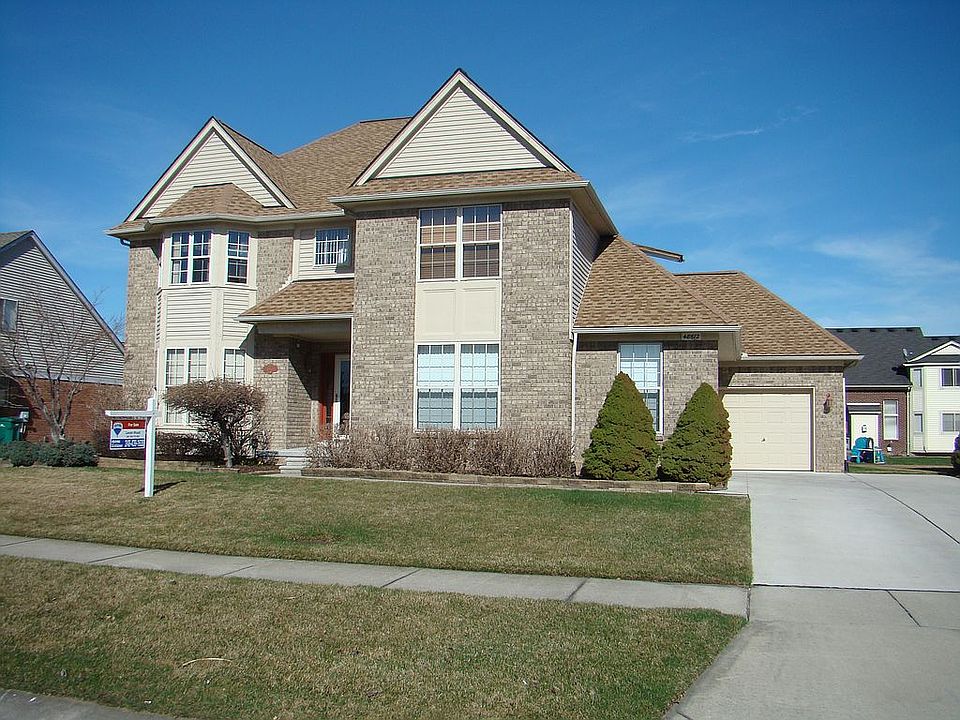 1st image of 48612 Fairmont Dr