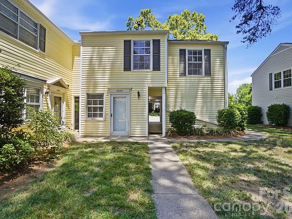 2nd image of 8529 Castle Pine Ct