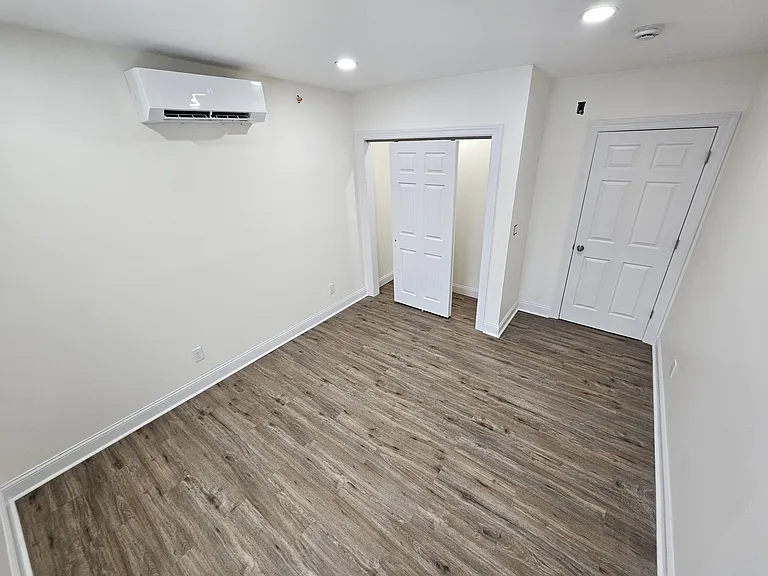 406 Main St #2 — Photo 4