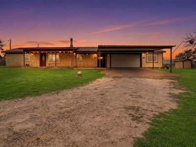2318 Poco Ct, Granbury, TX, 76048