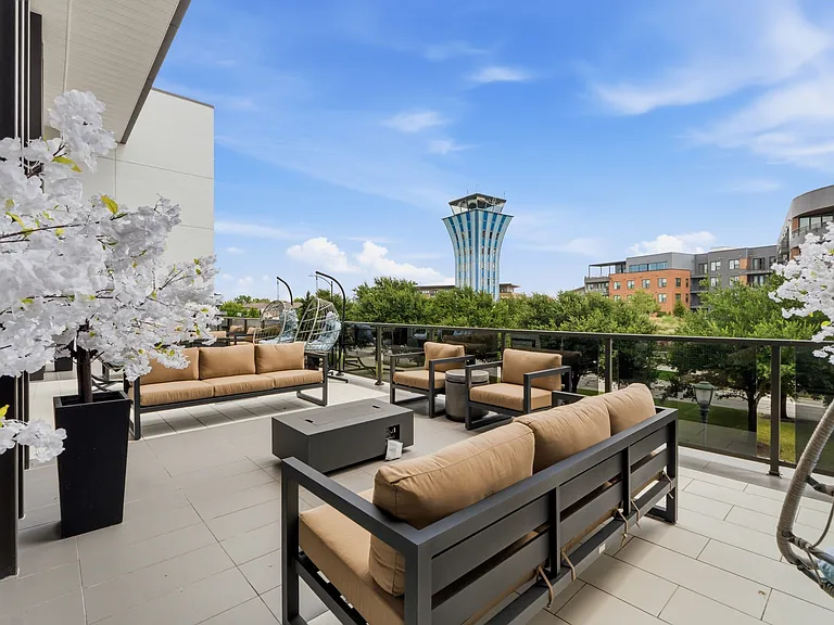 3900 Berkman Dr #208 — Photo 18
