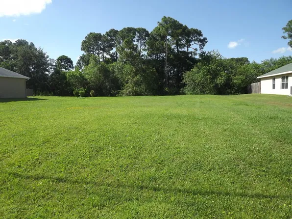 1489 SW Wepaco Ave, Port Saint Lucie, FL 34953
