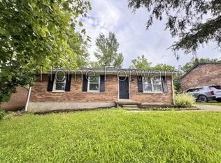 1194 Trent Blvd, Lexington, KY 40517