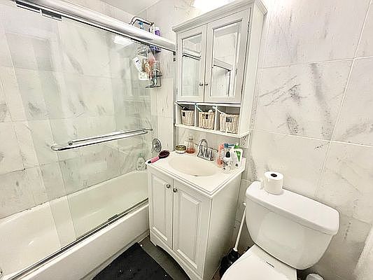2nd image of 278 E 3rd St #1R