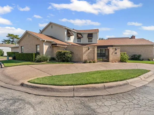 32 One Main Pl, Benbrook, TX 76126