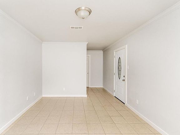 3rd image of 58 Whitmar Dr APT 26
