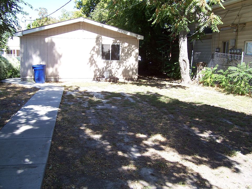 1st image of 905 W Euclid Ave