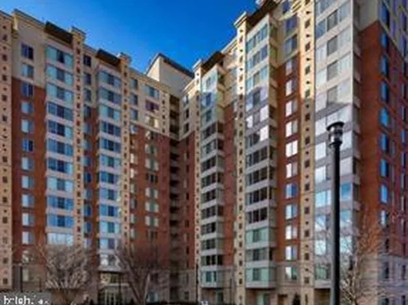 2726 Gallows Rd APT 915, Vienna, VA 22180