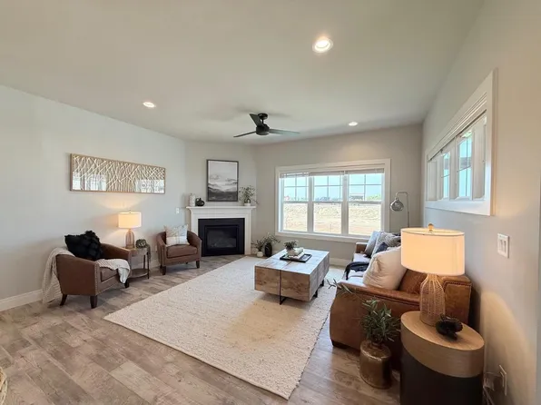 Unit 3.1 Bellflower Drive, Deforest, WI 53532