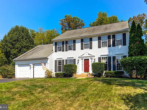 3rd image of 9341 Weathersfield Dr