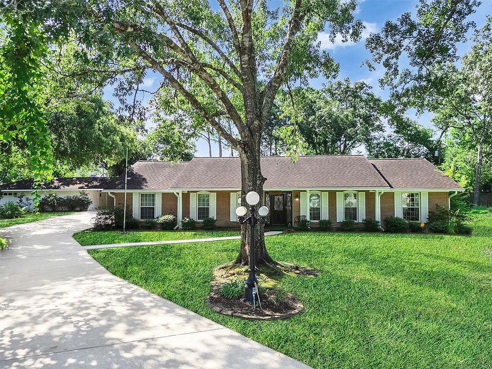 1st image of 207 Shady Nook Ln