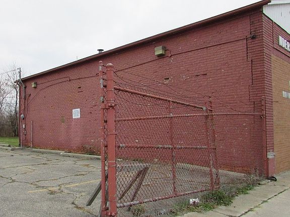 3rd image of 17851 Joseph Campau St