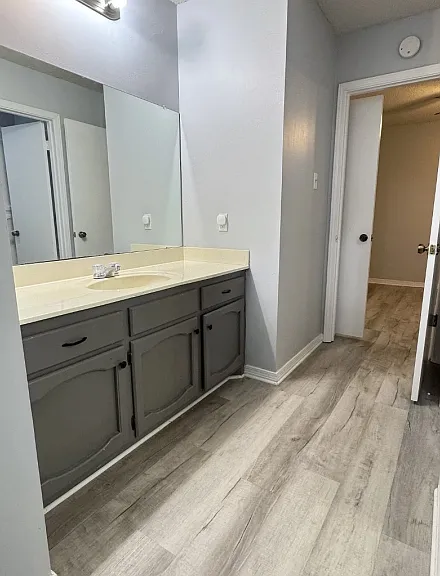 204 Splane Dr — Photo 9