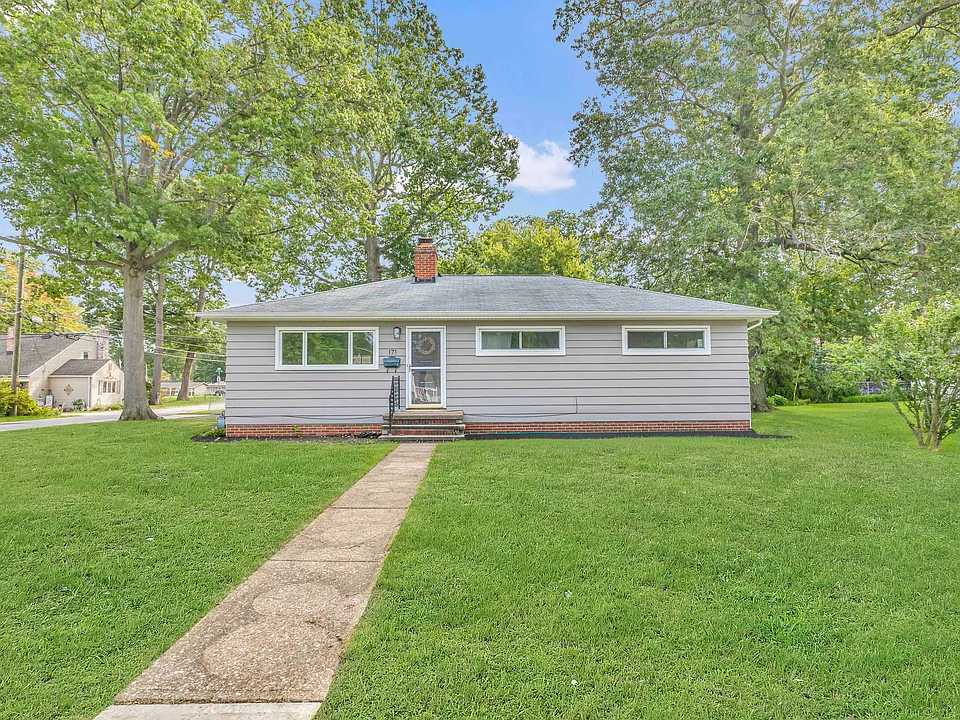 171 Lakewood Dr