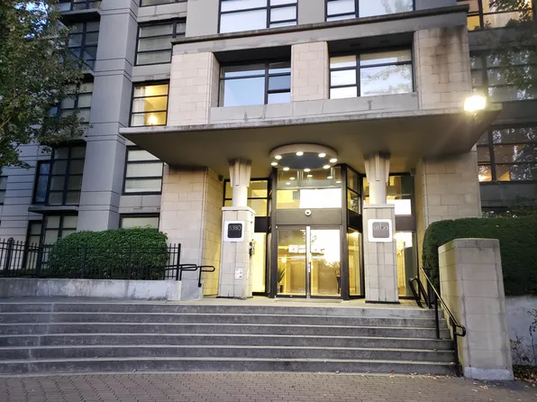 5380 Oben St #21XX, Vancouver, BC V5R 6H7