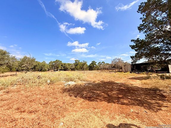 3rd image of 230 Juniper Ln