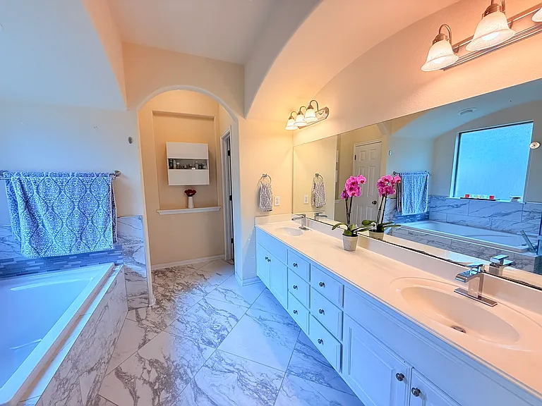10804 Cap Stone Dr — Photo 14