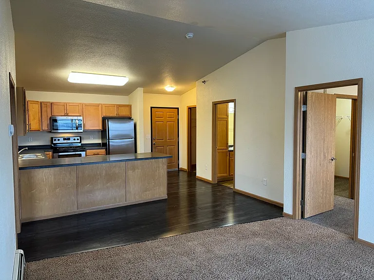 West Lake II Apartments — Photo 73