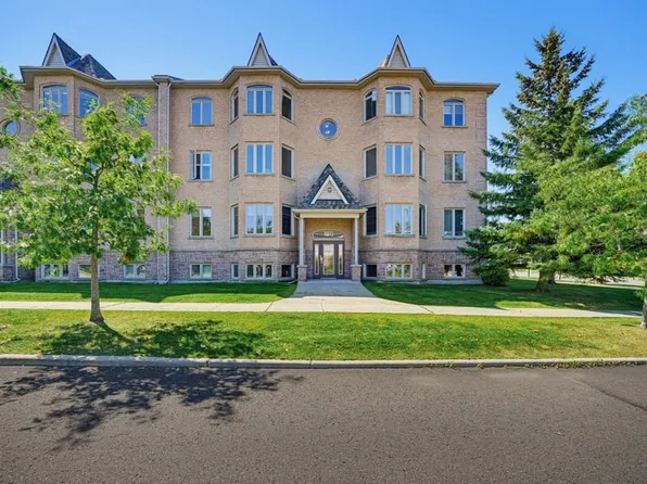 190 Rustic Hills Cres #7, Ottawa, ON K4A 0B9