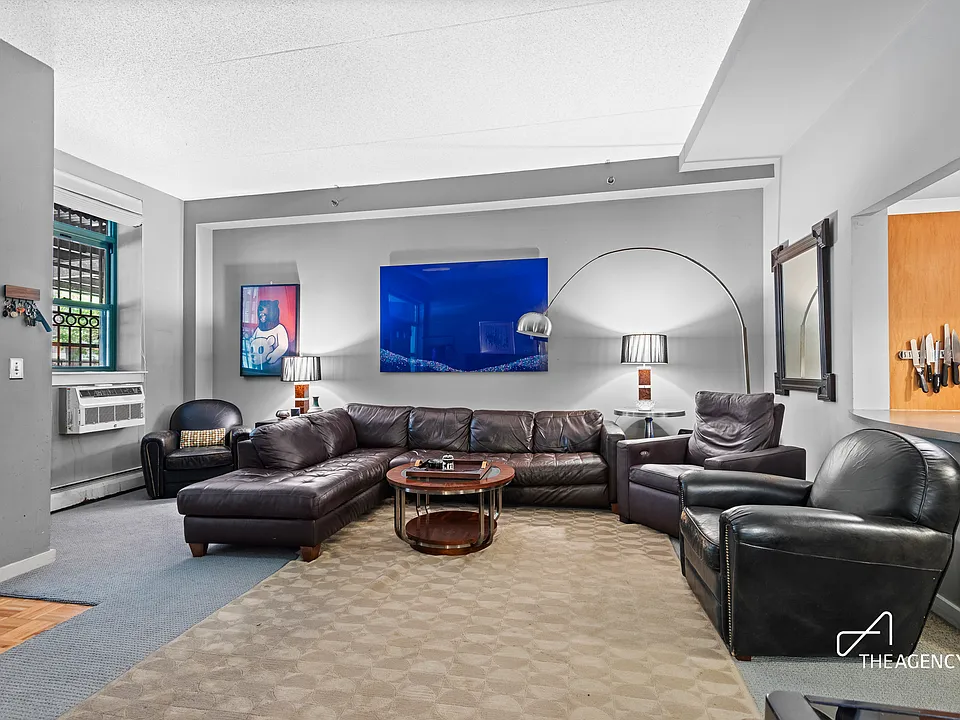 130 Bradhurst Ave #105