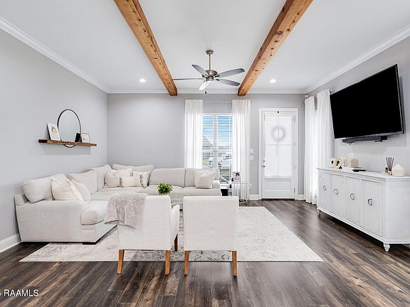 3rd image of 311 Adry Ln