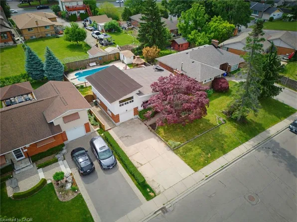 24 Grande Ave, Hamilton, ON L8G 2E1